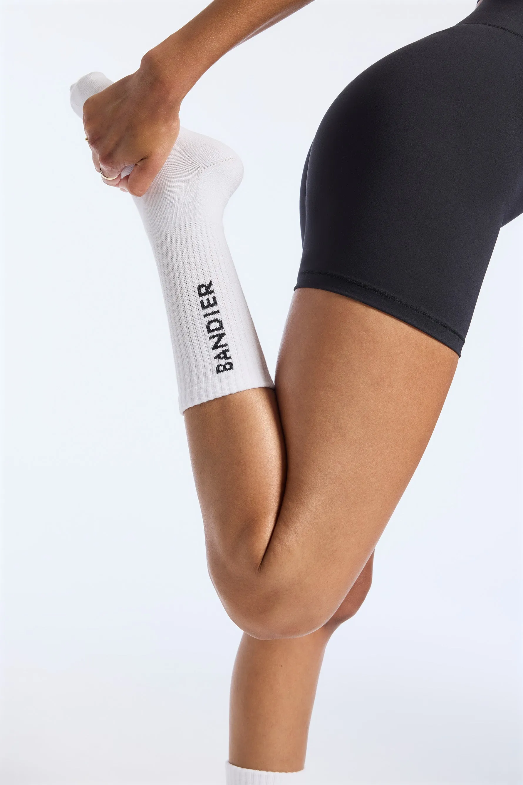 Bandier Logo Crew Sock - White/black