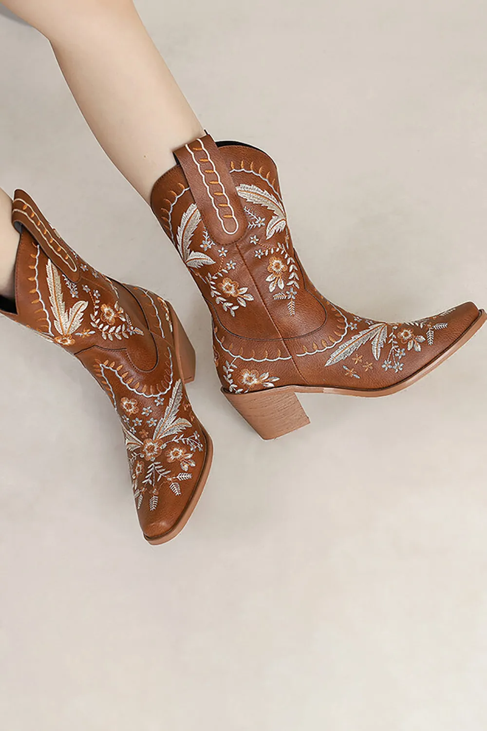 Black Embroidered Chuncky Heel Cowgirl Ankle Boots