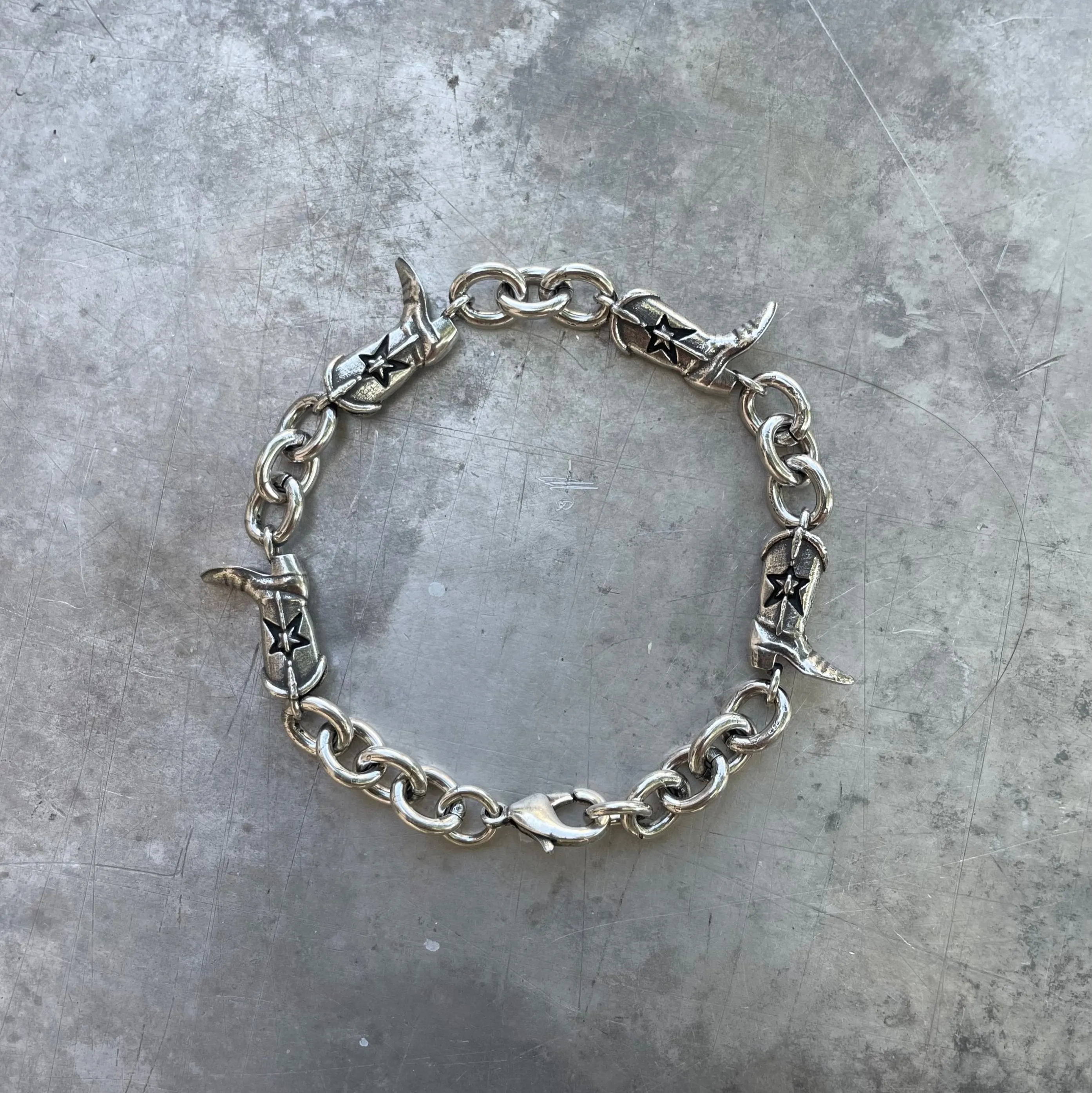 BOOTS BRACELET