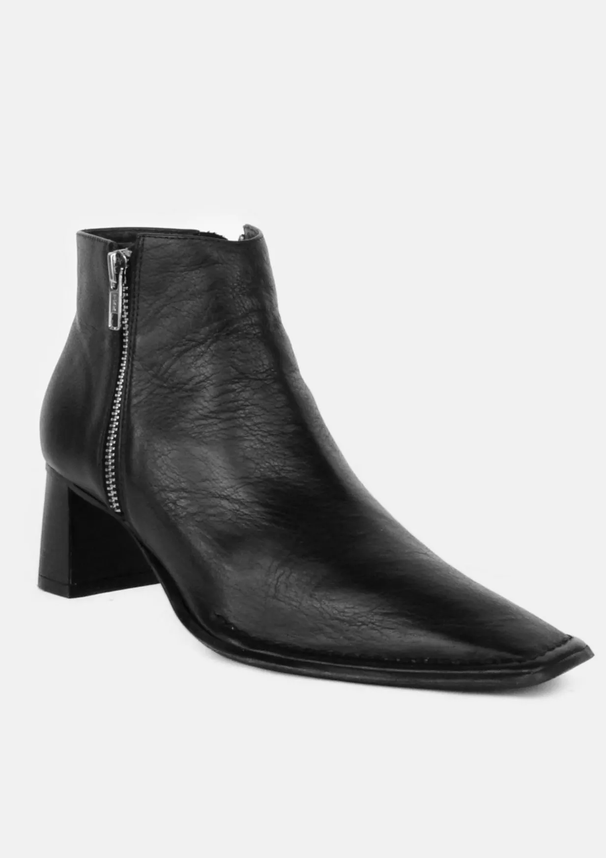 Cardia Heeled Black Leather Pointed Boot with Side Zip