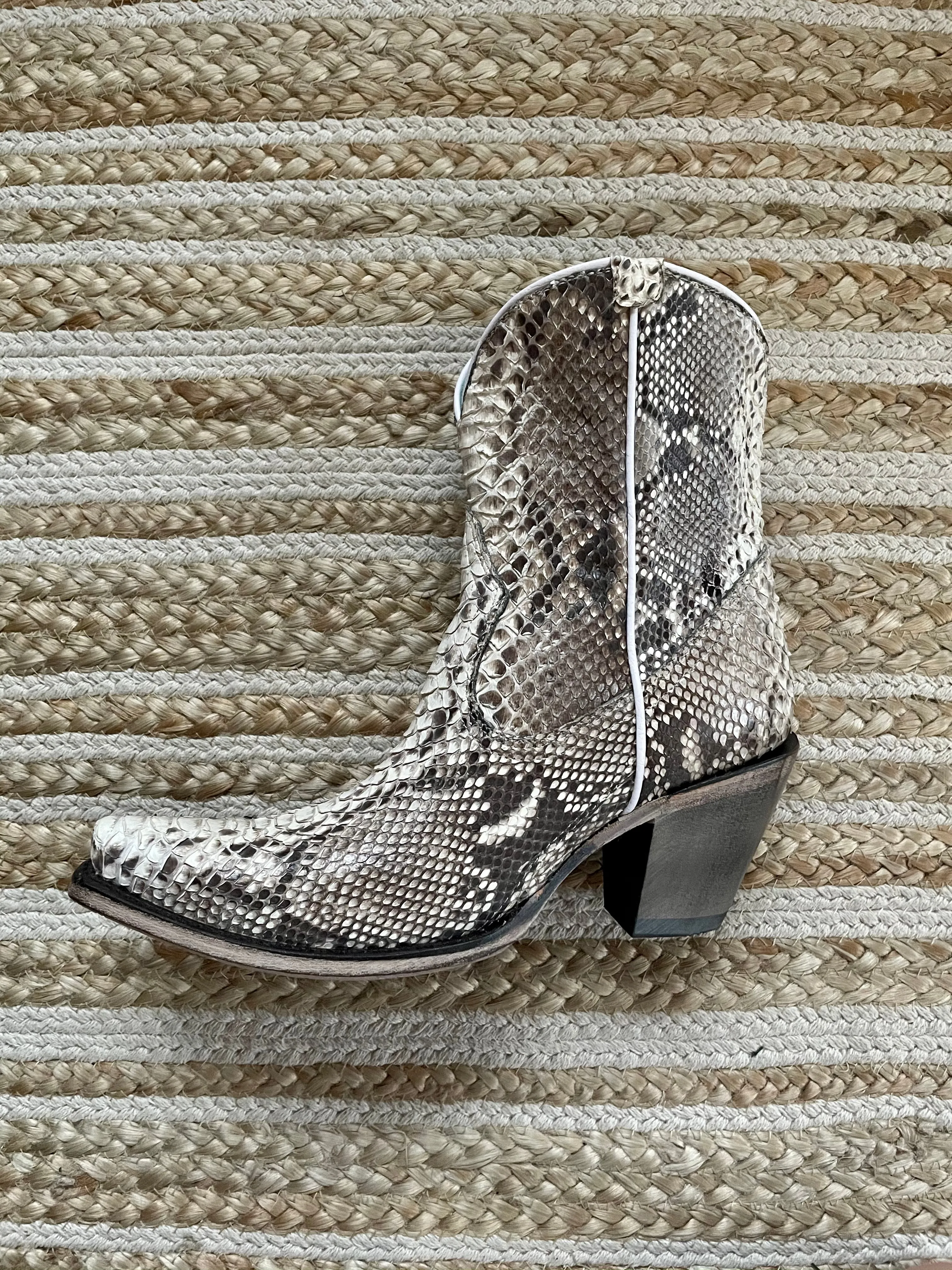 Jesse Ankle Bootie - White