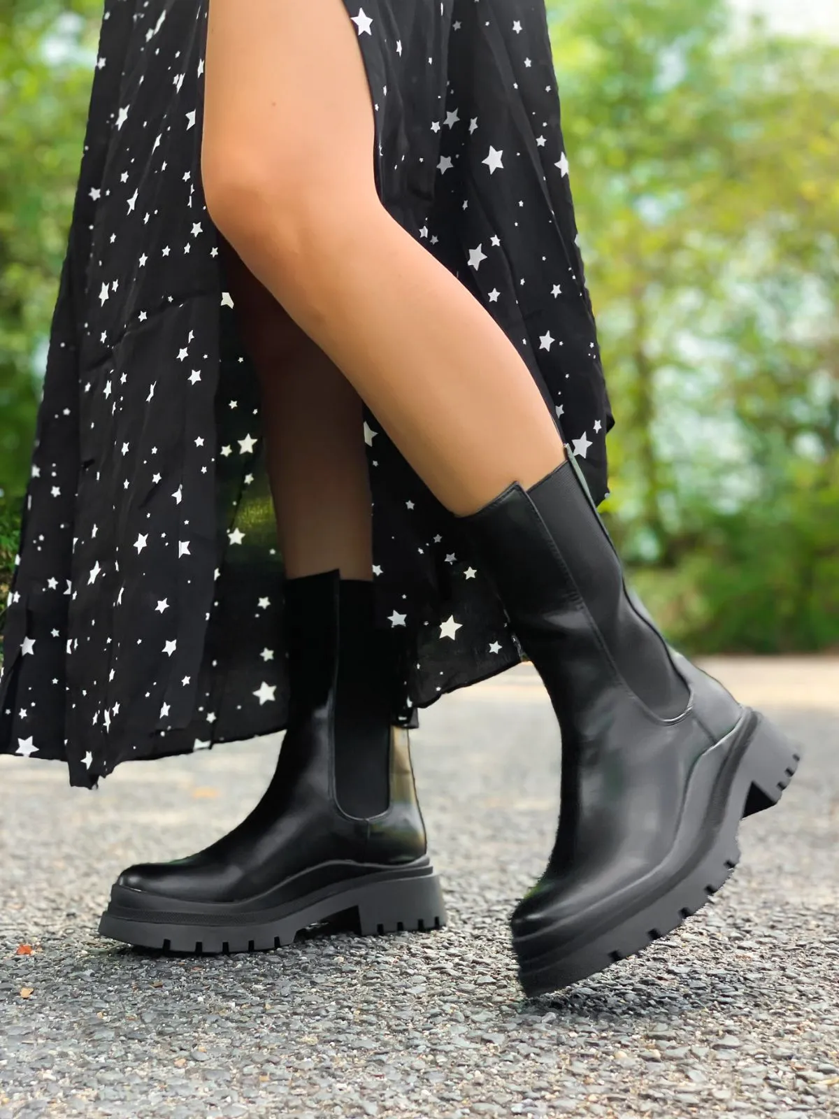 Rio Flat Chunky Boots in Black